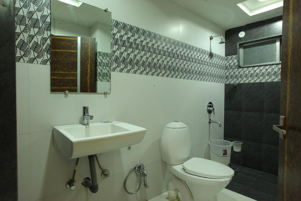 Hotel Kanchan Tilak
